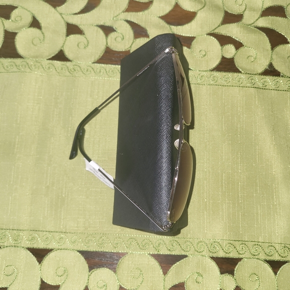 PRIVE REVAUX EYEWEAR  Silver Frame with Dark Blue Lenses - Picture 3 of 3